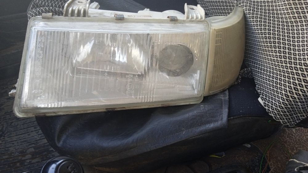 Продам:Фары на ВАЗ 2110 Оригинал