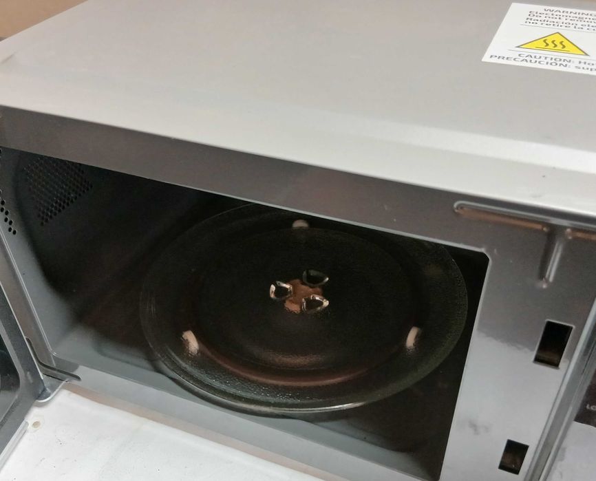 Микровълнова фурна CECOTEC