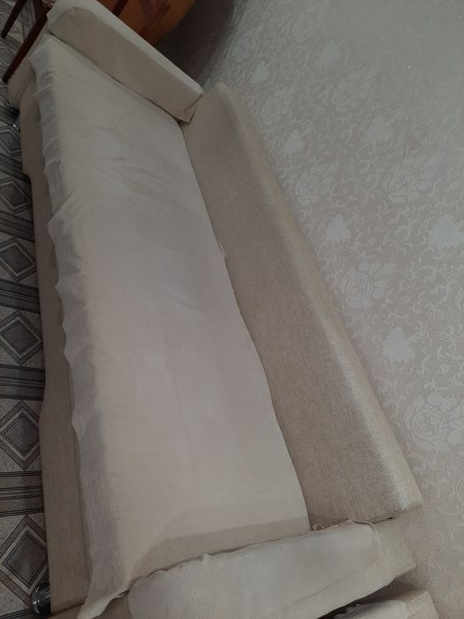 Продам диван в хорошем состоянии