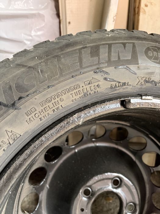 Cauciucuri michelin 205/60R16 cu janta tabla