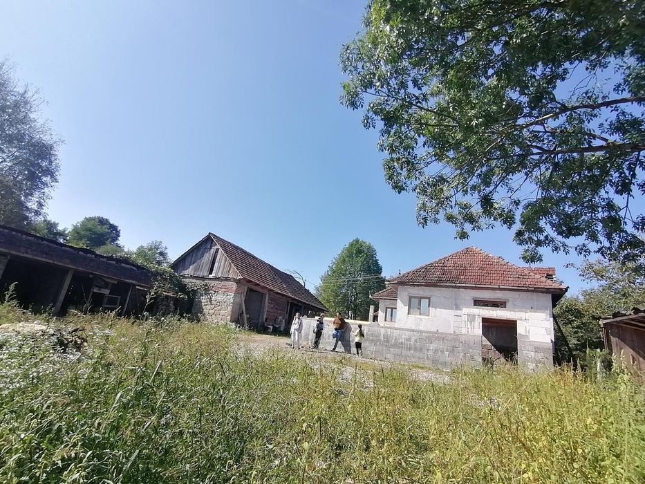 Casă de vânzare - localitatea Vidra, jud. Arad