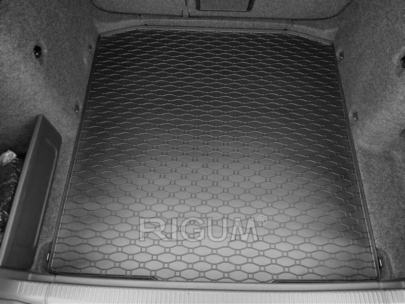 Гумени стелки или багажник SKODA OCTAVIA III Шкода Октавия 3 от 2012г.