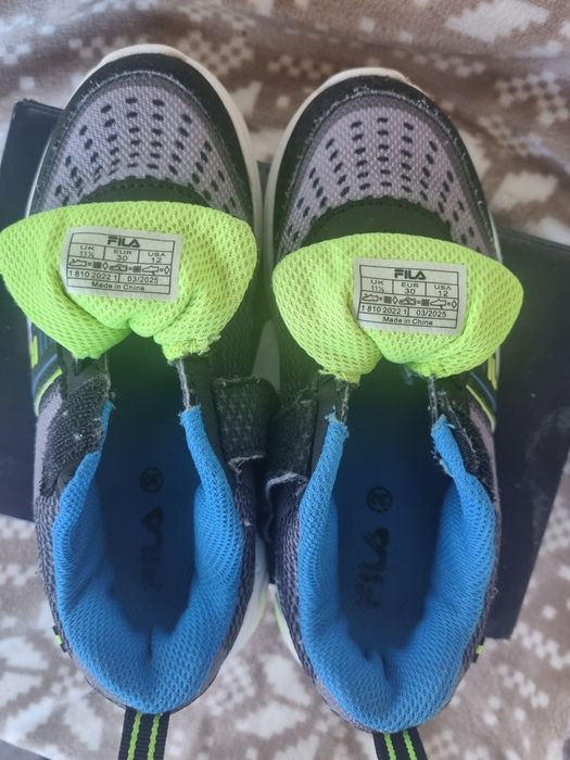 Adidasi Fila baieti marimea 30