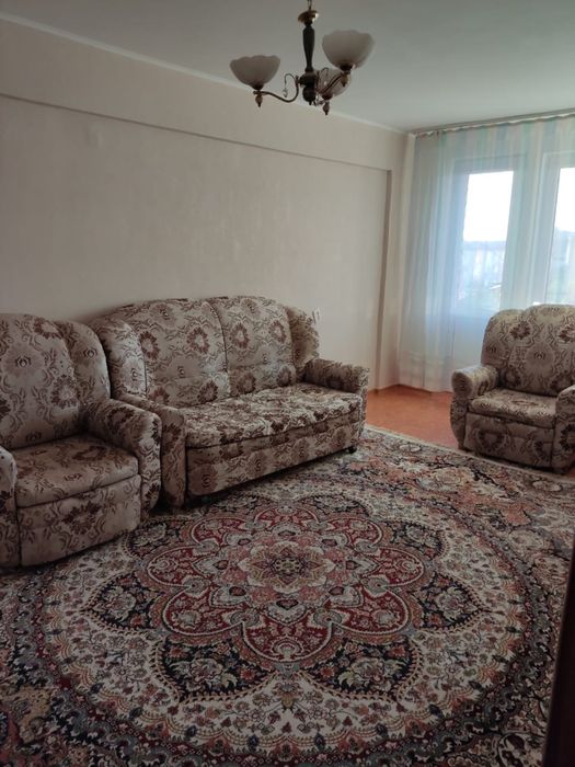 Срочно продам 2 комнатную квартиру в центре города