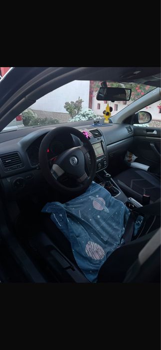 Volkswagen Jetta diesel, 3.234 € — imagine 3