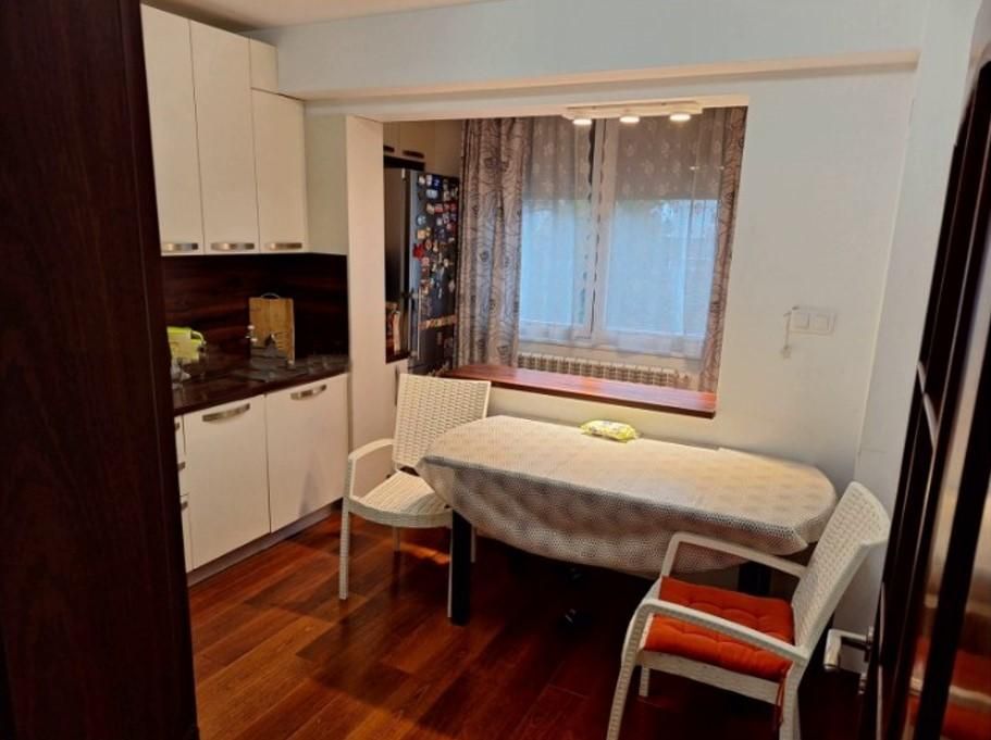 Дава се под наем Тристаен апартамент в София, Младост 1 - 90 кв.м за 700 € - Снимка #2