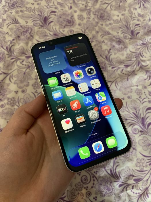 Айфон 13 256гб классный