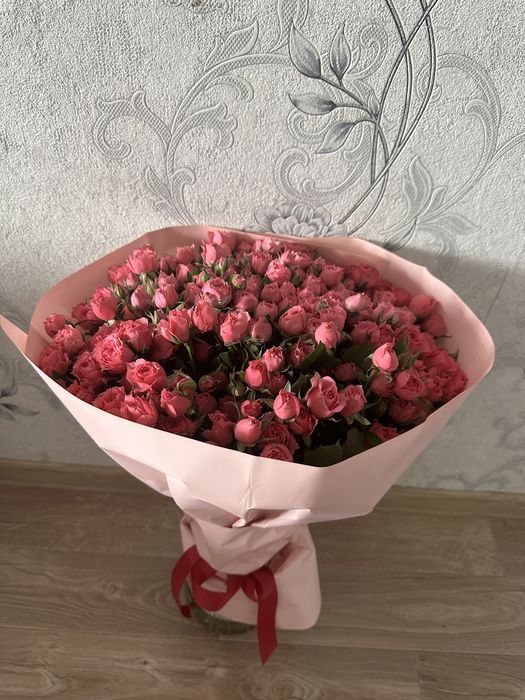 Кустовые розы 31 роз