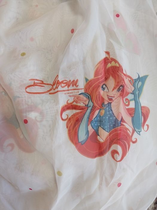 Продавам две детски пердета