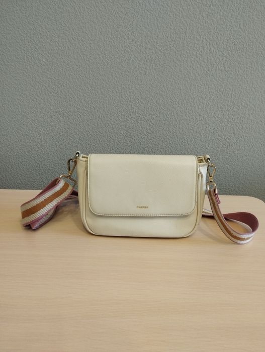 Отдам сумочку фирмы CARPISA