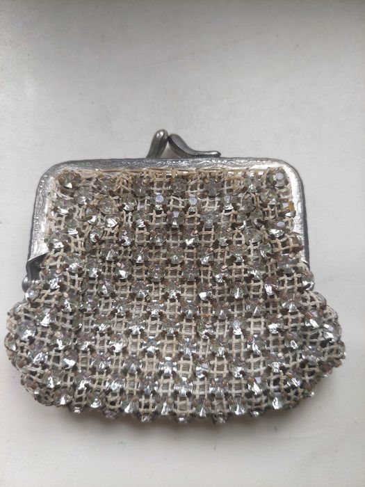 Старо колекционерско портмоне с камъни