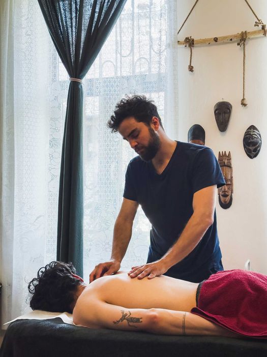 Masaj Terapeutic • Coloană • Chiropraxie • Osteopatie