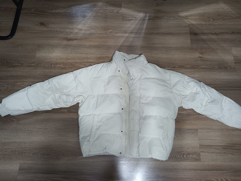 Стильная фирменная куртка