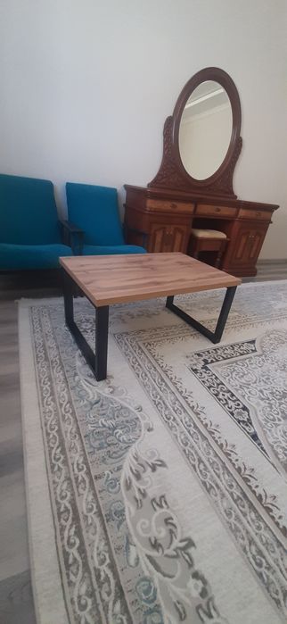 Журнальный столик