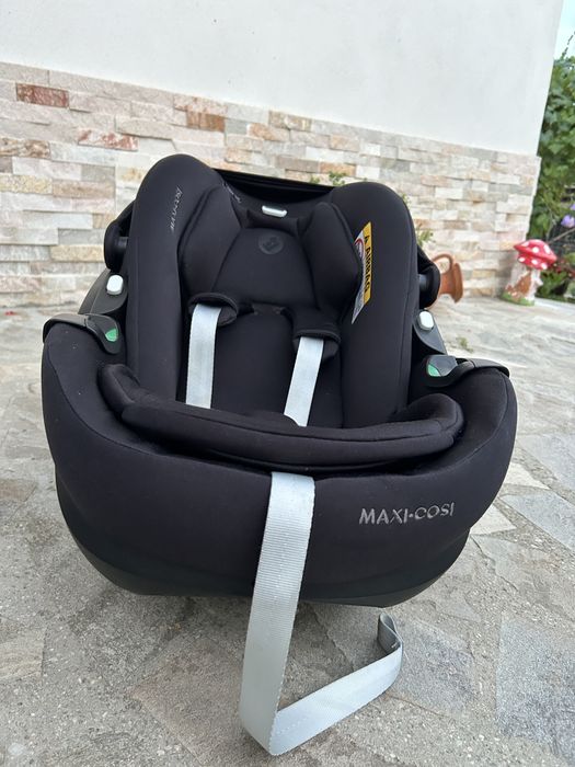Scoica auto Maxi Cosi Pebble 360 pro cu adaptori