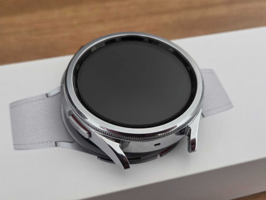 Samsung Galaxy Watch6 Classic, 47mm, stare impecabila