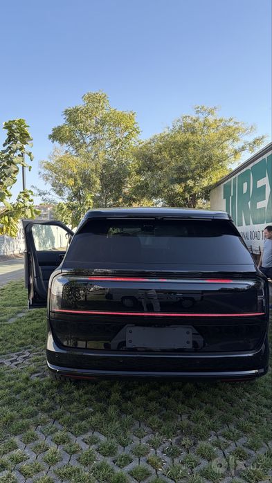 Zeekr 9x Ultra 70 kw