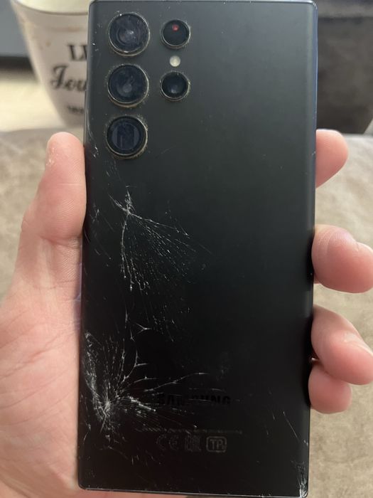 Продам Samsung Galaxy S22ULTRA