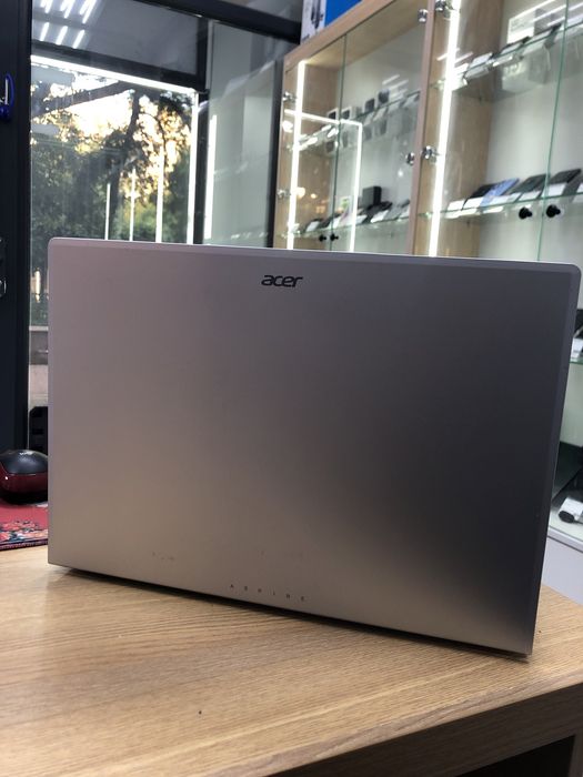 Acer aspire Lite 14 (p25)