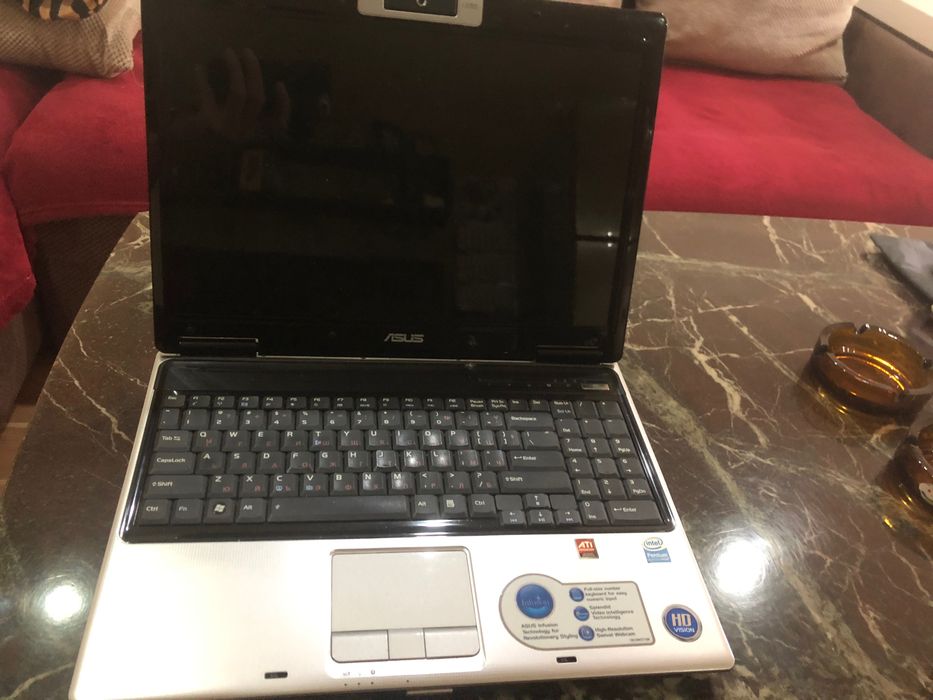 Лаптоп ASUS M51V