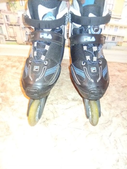 Продам роликовые коньки