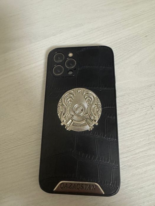 продам айфон 12про память 256