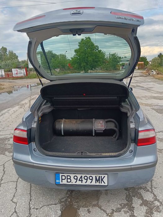 Рено лагуна 1.8i газ климатроник