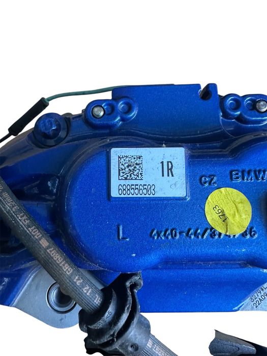 Bmw G15/G16/G30/G05/G06 комплект спирачни апарати и дискове