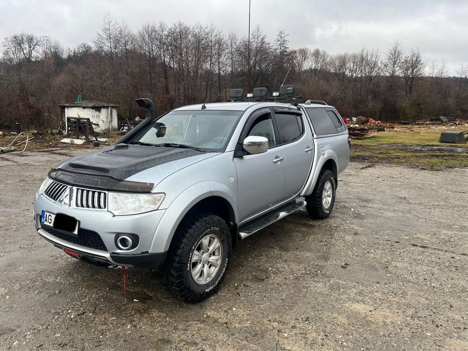 Mitsubishi l200 off road
