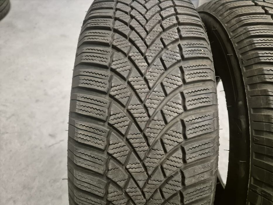 2 anvelope iarna Bridgestone 205 60 16 stare foarte buna