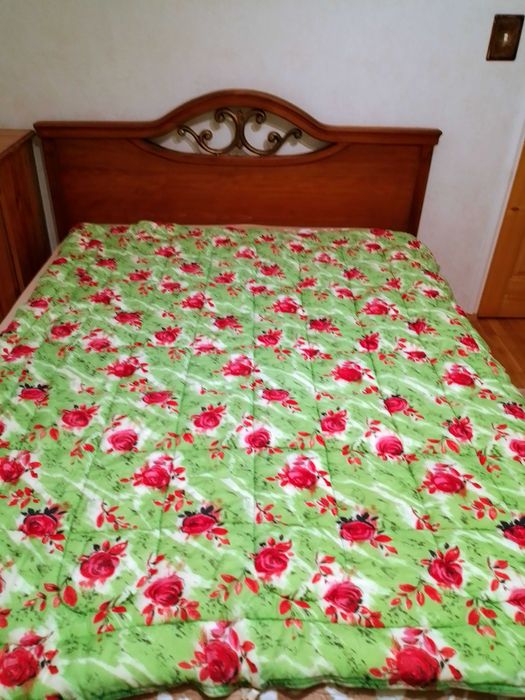 Продавам спален чувал от шушляков плат за къмпинг и туризъм.