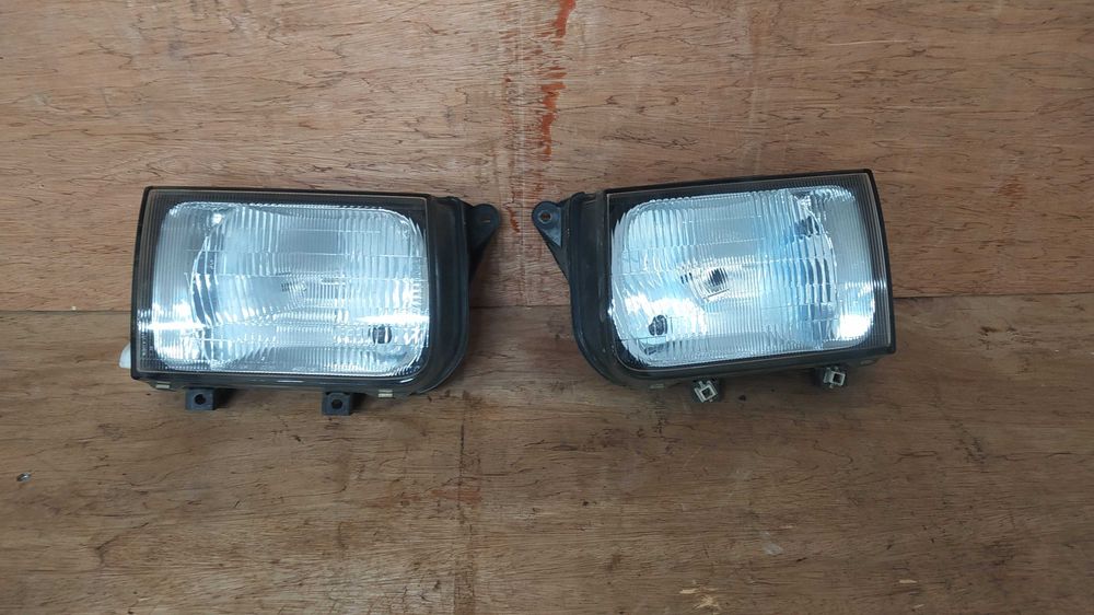 Фары передние Nissan Terrano Regulus R50 рест