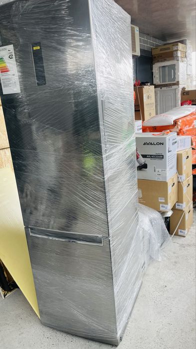 Новый не пользованный холодильник