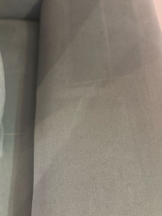 Продавам диван, цвят мента