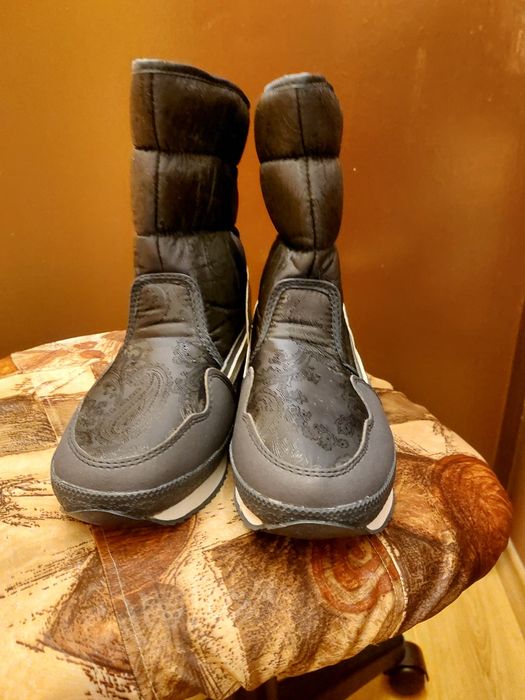 Лятна  цена на зимни ботуши