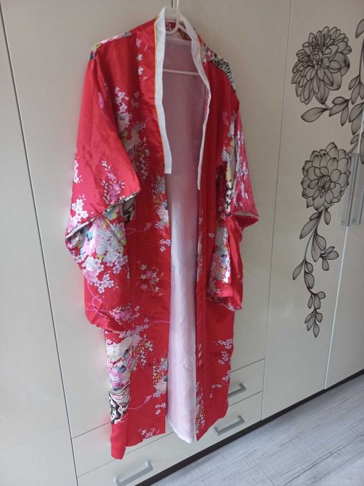 Оригинални китайски кимона по 80лв за брой