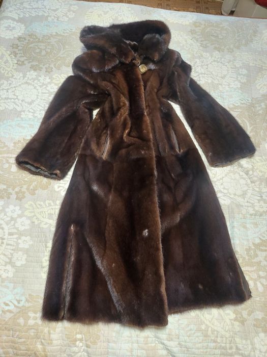 Женская куртка, молодежная