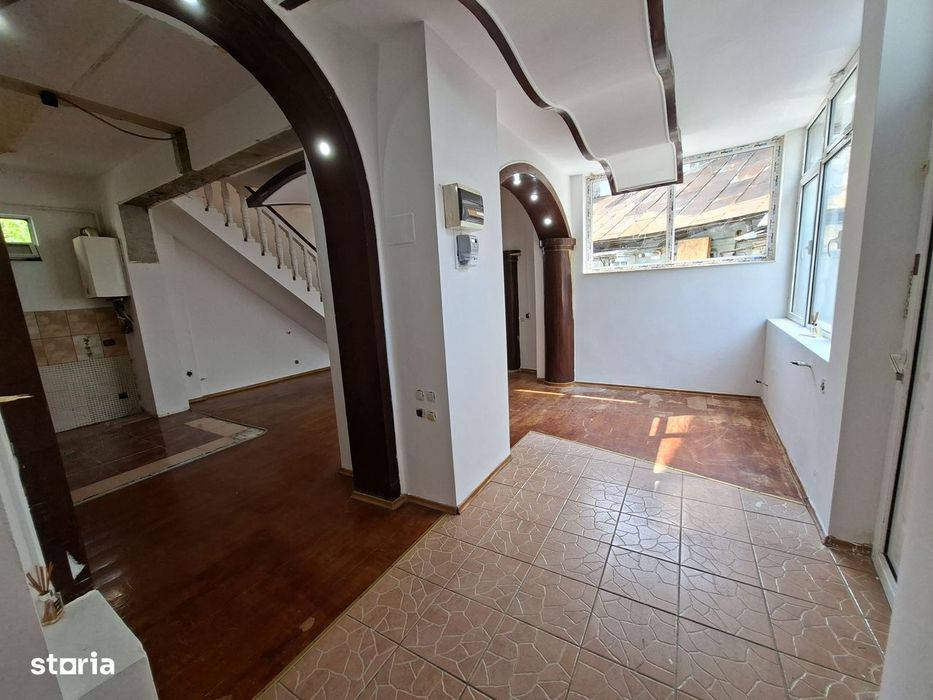 Piata Unirii, Calea Calarasilor, PROPRIETAR, vand casa P+M, 4 camere