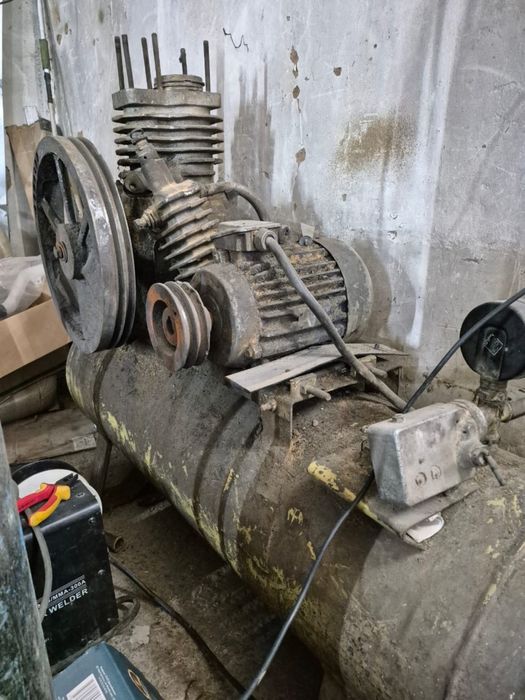 Продам компрессор Советский