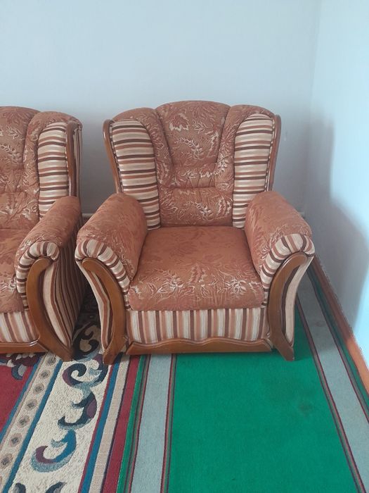 СРОЧНО!!!Жұмсақ диван, 2 креслосымен сатылады