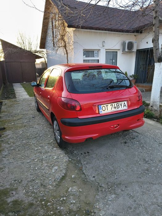 Vând peugeot 206 benzina 1.4