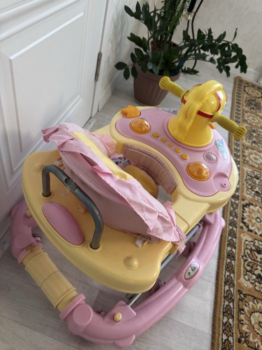 Стул для кормления, ходунок