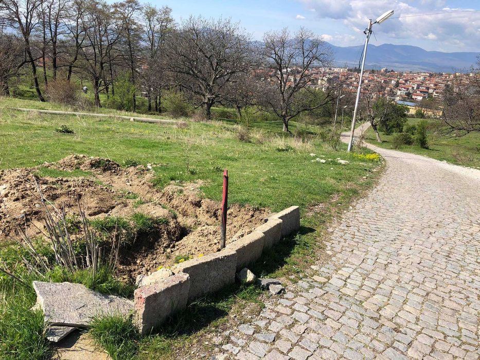 Продава се Парцел в Карлово - 700 кв.м за 99 €/кв.м - Снимка #8