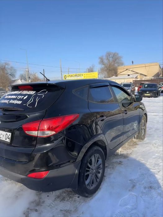 Hyundai Tucson 2011года!! Предлогайте варианты !!!