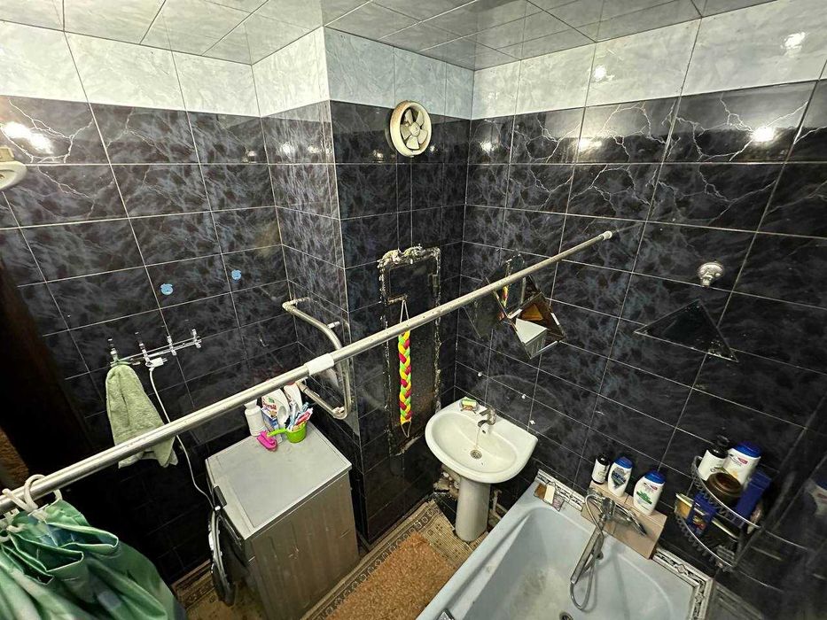 Продается 4-x комнатная квартира