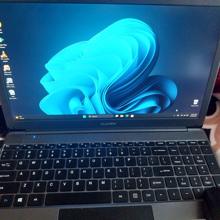 Vând Laptop Allview Allbook I , Încă in garanție