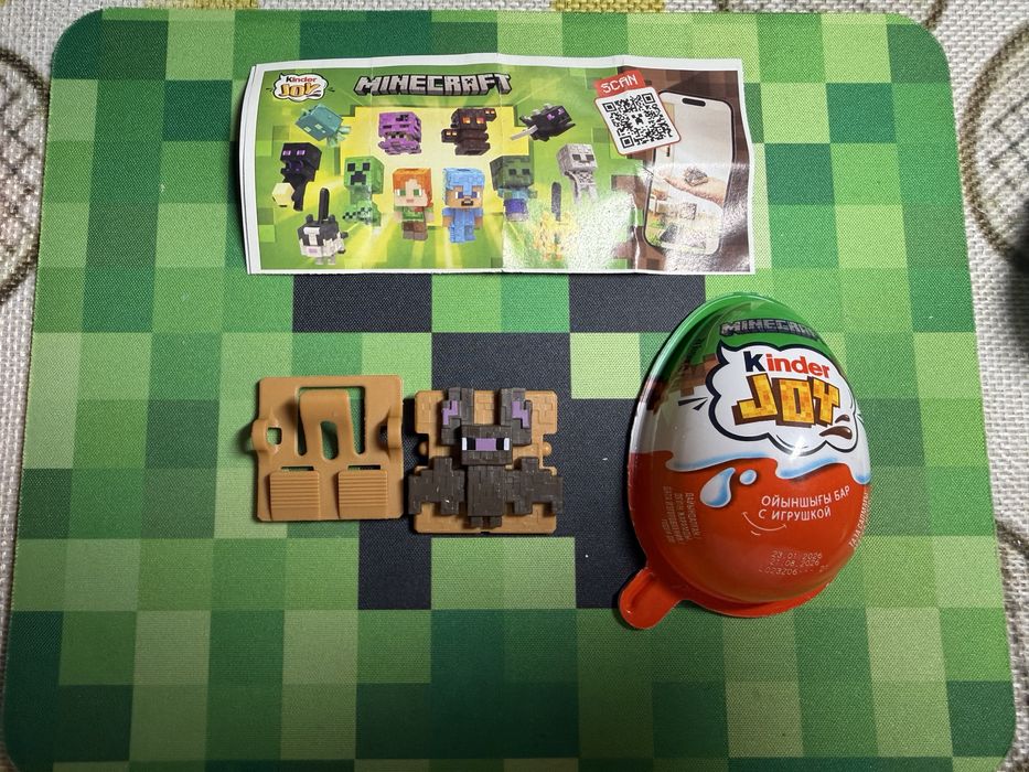 Фигрука kinder joy minecraft