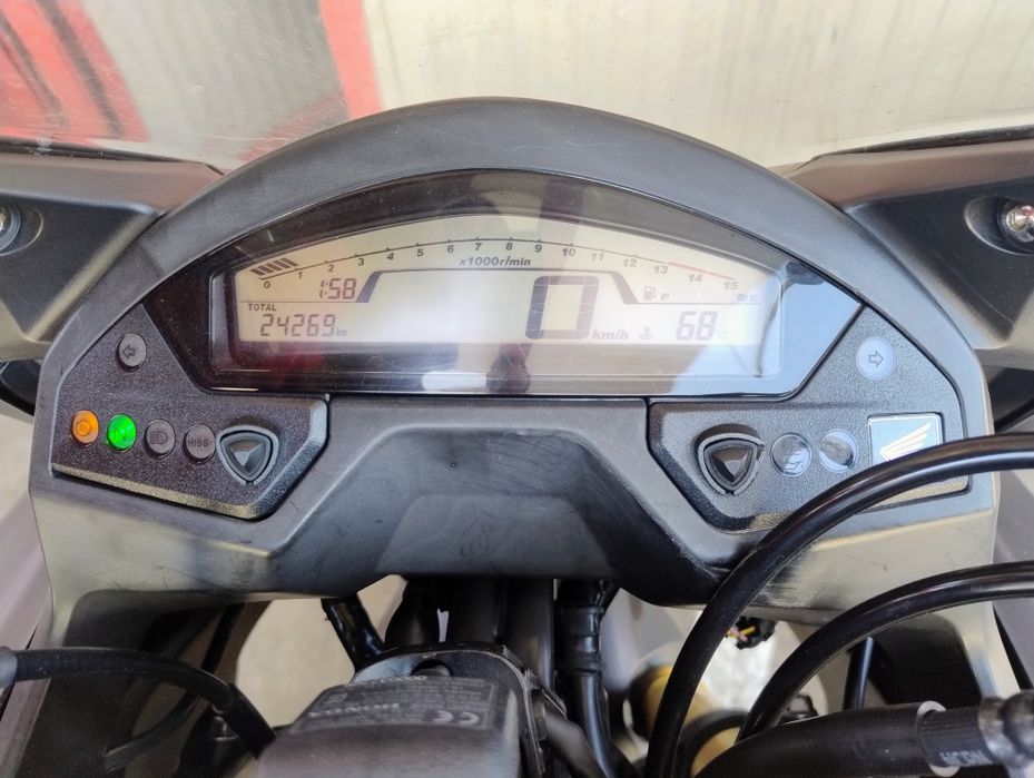 Продавам Honda GBR