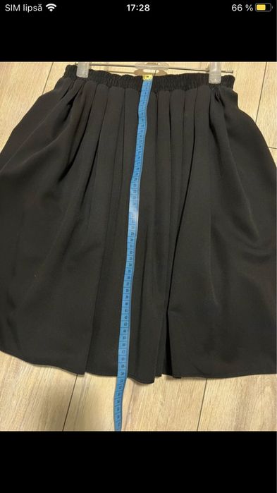 Fusta cu elastic in talie