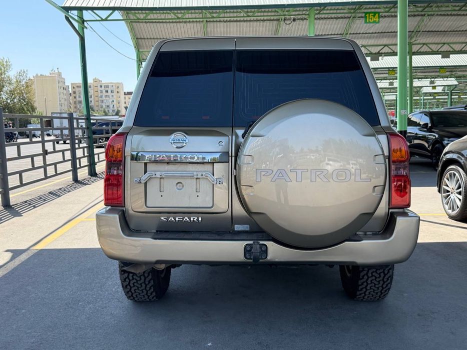 Nissan Patrol Safari
